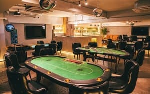 BLOW 銀座裏コリドーの店舗写真